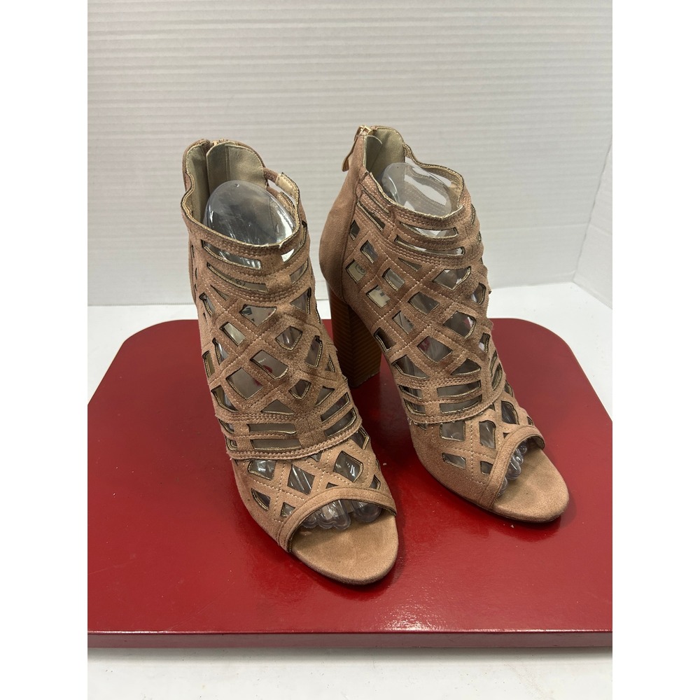 Hot Kiss Laser Cut Cage Bootie 8 Tan Faux Suede Block Heel Gladiator Boho Edgy